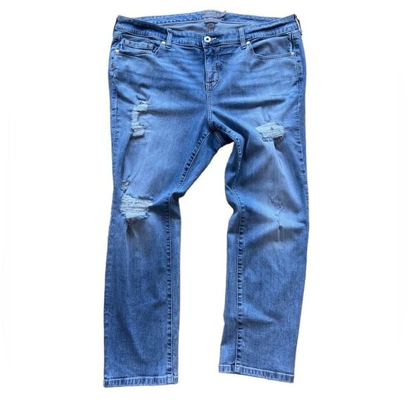 torrid Denim - Torrid boyfriend straight jeans distressed size 18 short petite